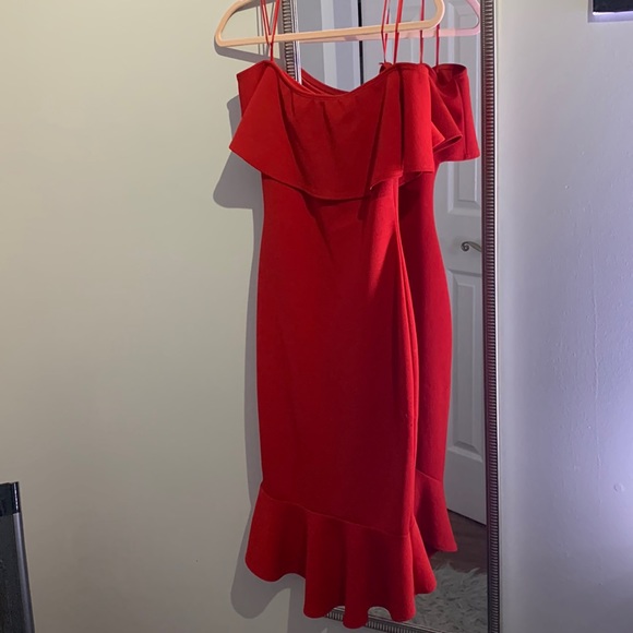 Ladies GUESS red dress for New Years 💋 - Picture 1 of 3